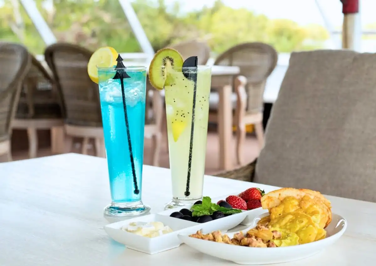 Gourmet canapés and cocktails served aboard the Zambezi Royal Sunset Cruise